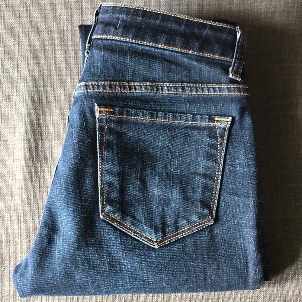 J Brand curvy Fit cigarette leg